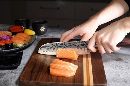 N5 Premium Japans Santoku Mes